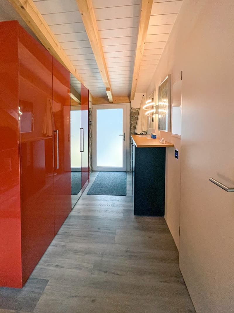 Einfamilienhaus mit separater Dachwohnung (30)