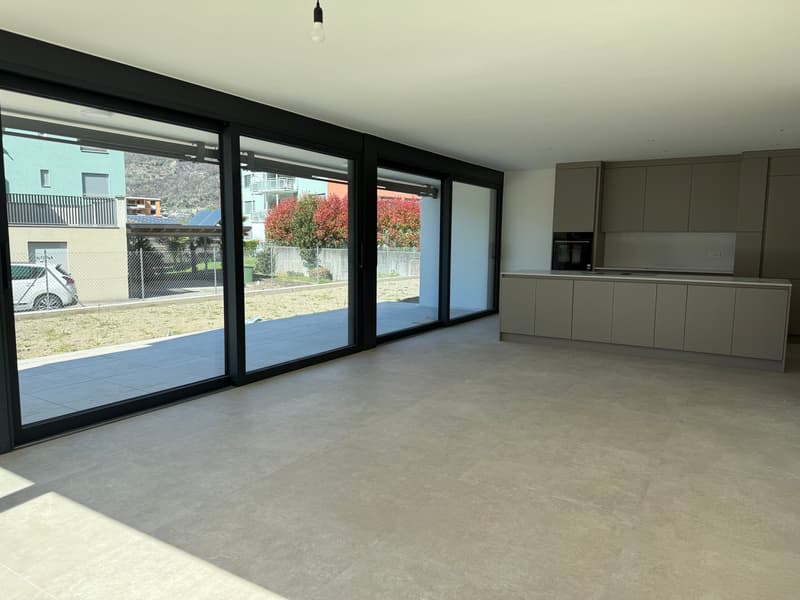 Appartamento moderno con Giardino a Giubiasco (8)