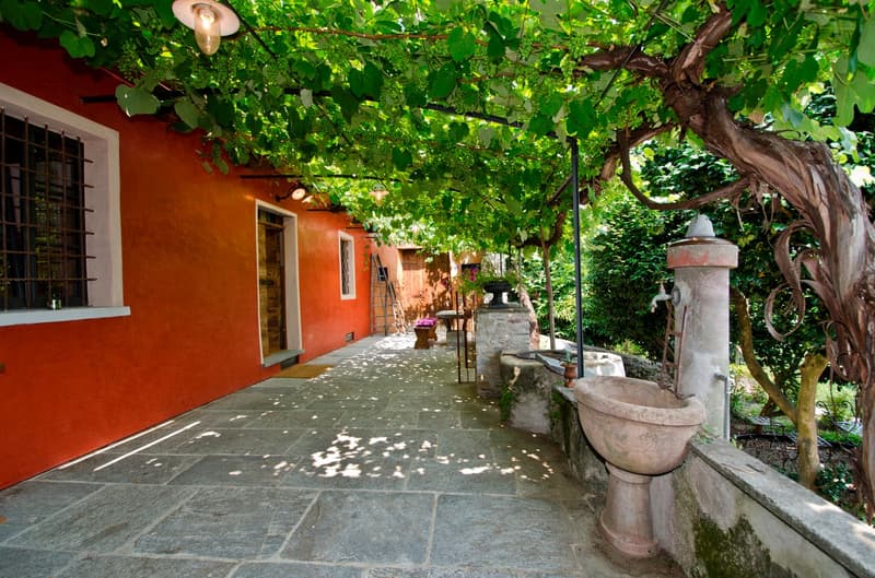 Proprietà incantevole a Paradieswinkel sul Lago Maggiore (8)