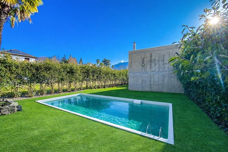 Casa unifamiliare con piscina a Minusio  / Villetta mit Pool (2)