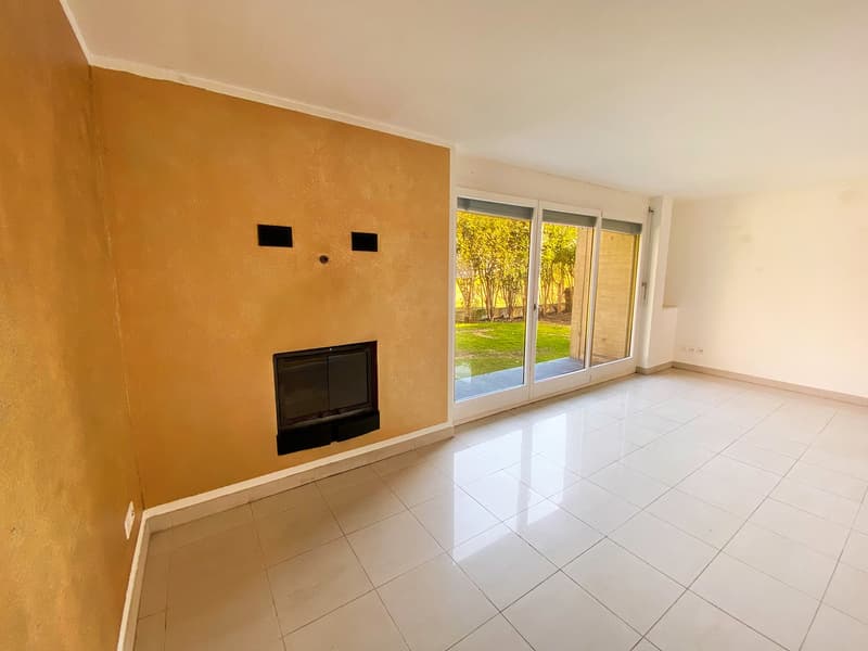 Casa unifamiliare con piscina a Minusio  / Villetta mit Pool (8)