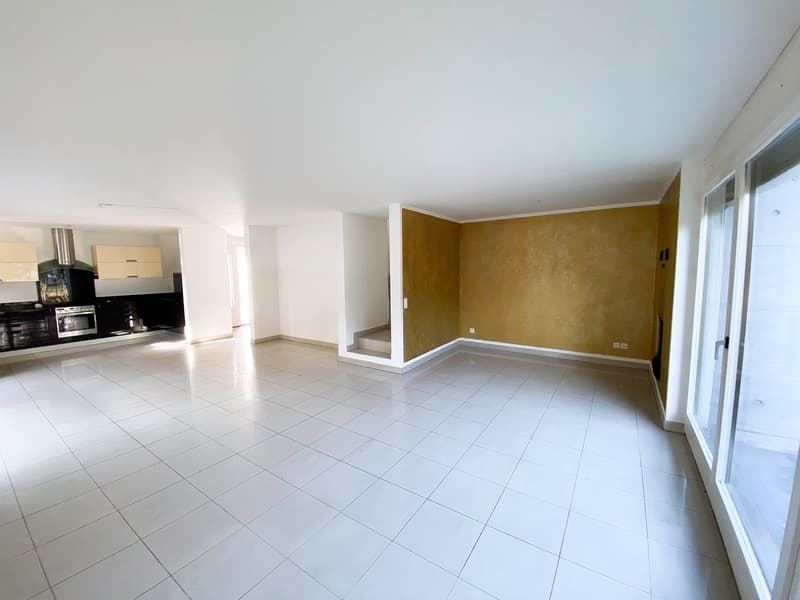 Casa unifamiliare con piscina a Minusio  / Villetta mit Pool (6)