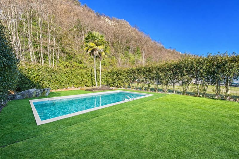 Casa unifamiliare con piscina a Minusio  / Villetta mit Pool (3)