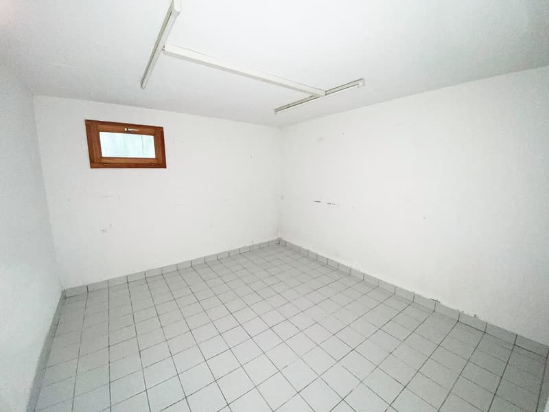 Casa unifamiliare con piscina a Minusio  / Villetta mit Pool (32)