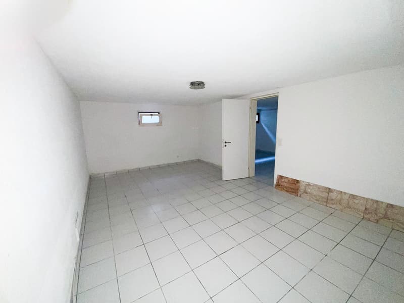 Casa unifamiliare con piscina a Minusio  / Villetta mit Pool (30)