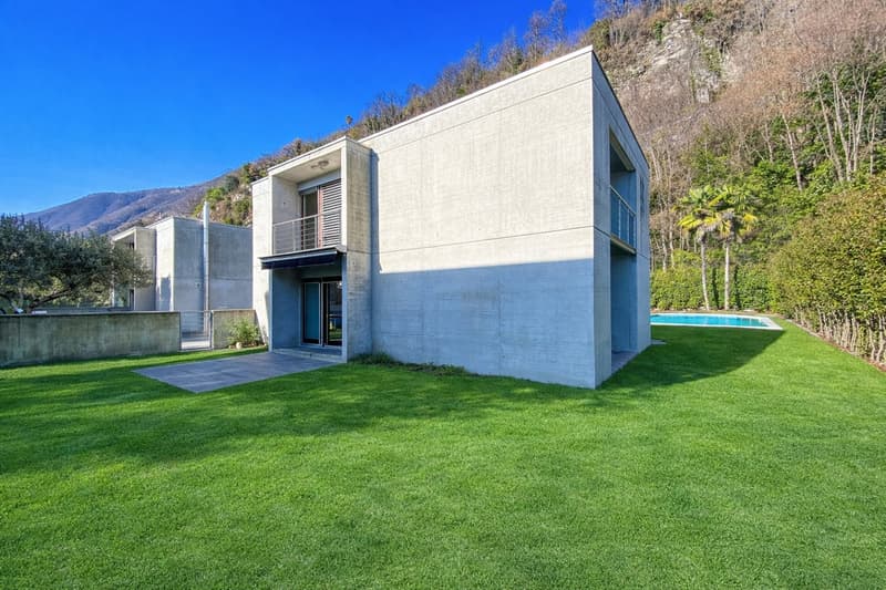 Casa unifamiliare con piscina a Minusio  / Villetta mit Pool (25)