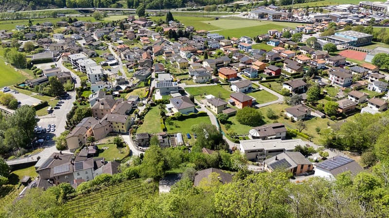 casa da riattare in posizione collinare su terreno edificabile (5)