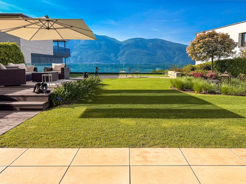 3,5 Zimmerwohnung mit garten und Panoramablick (2)