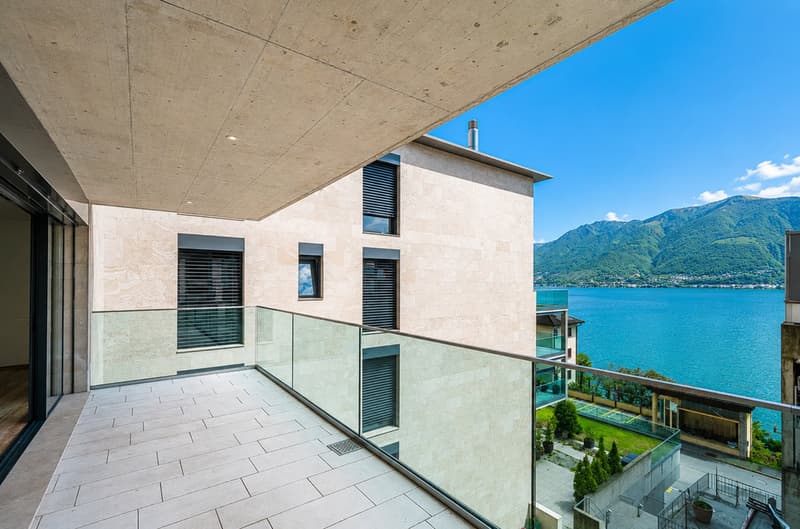 Elegante appartamento di 3.5 locali con vista panoramica a Brissago (7)