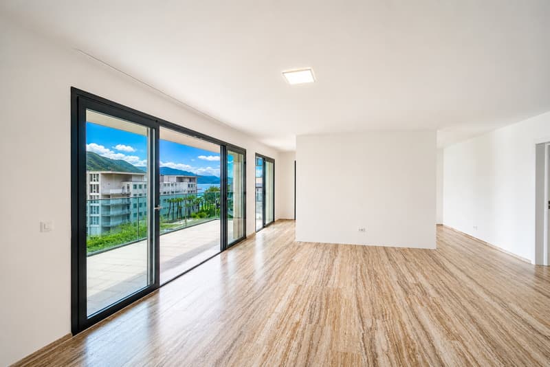 Elegante appartamento di 3.5 locali con vista panoramica a Brissago (2)