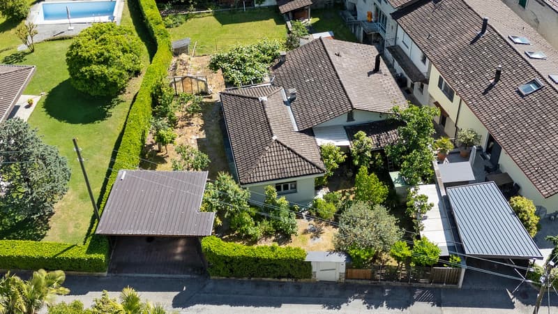Terreno compresa casa unifamiliare completamente da rinnovare (2)