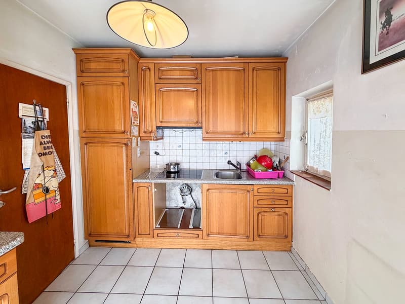 Terreno compresa casa unifamiliare completamente da rinnovare (11)
