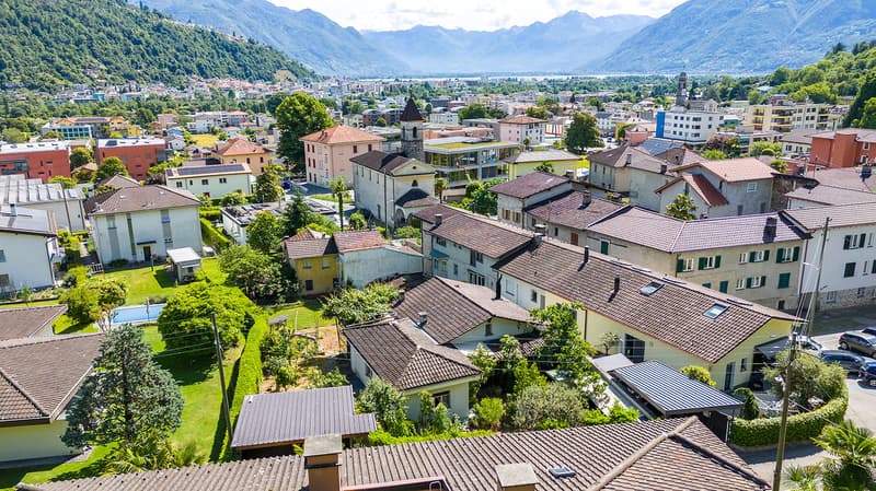 Terreno compresa casa unifamiliare completamente da rinnovare (5)