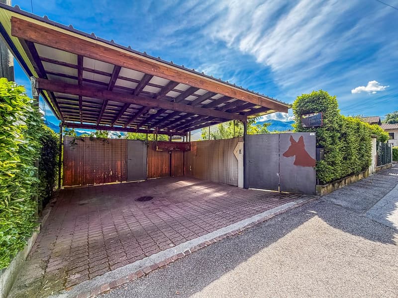 Terreno compresa casa unifamiliare completamente da rinnovare (25)