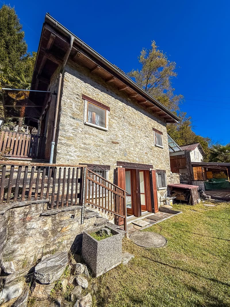 Rückzugsort im Tessin - Renoviertes Ferienhaus, mit Garten und Parkplatz (6)