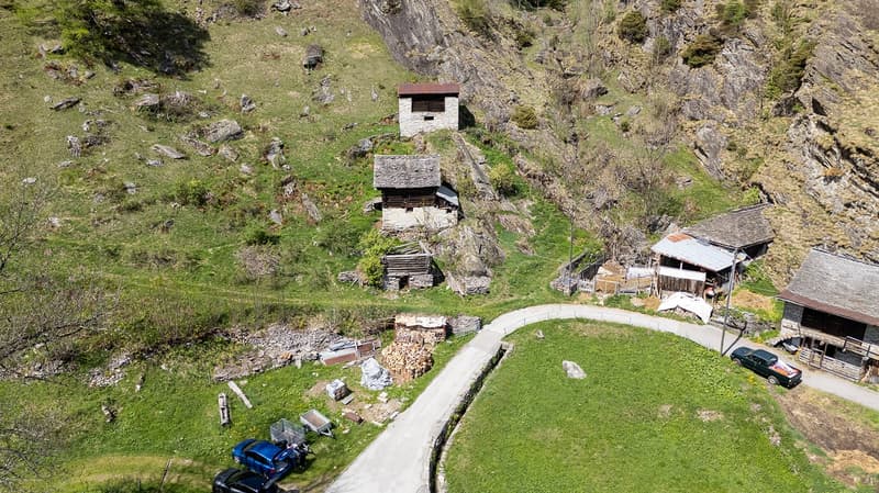 Lavizzara-Tal Rustico/Stallgebäude zur Renovation (9)