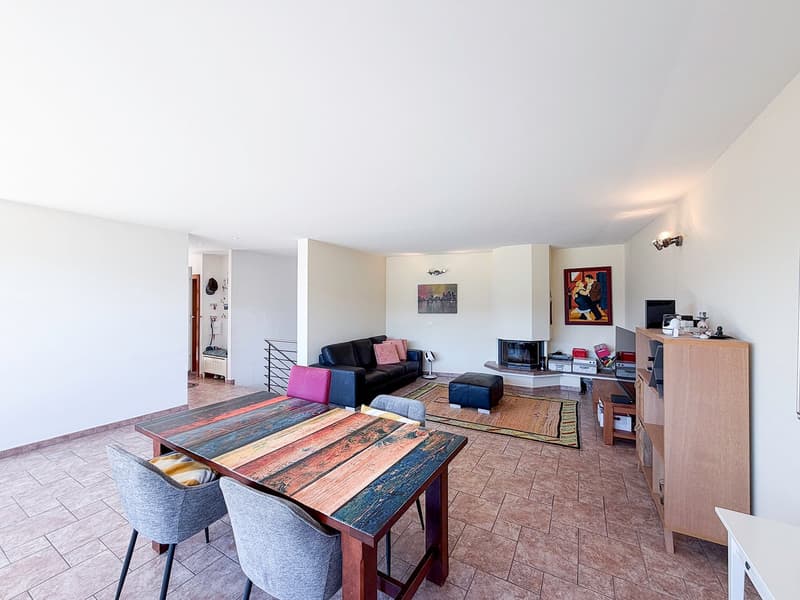 Elegante villa unifamiliare con spettacolare vista aperta sul Lago di Lugano (6)