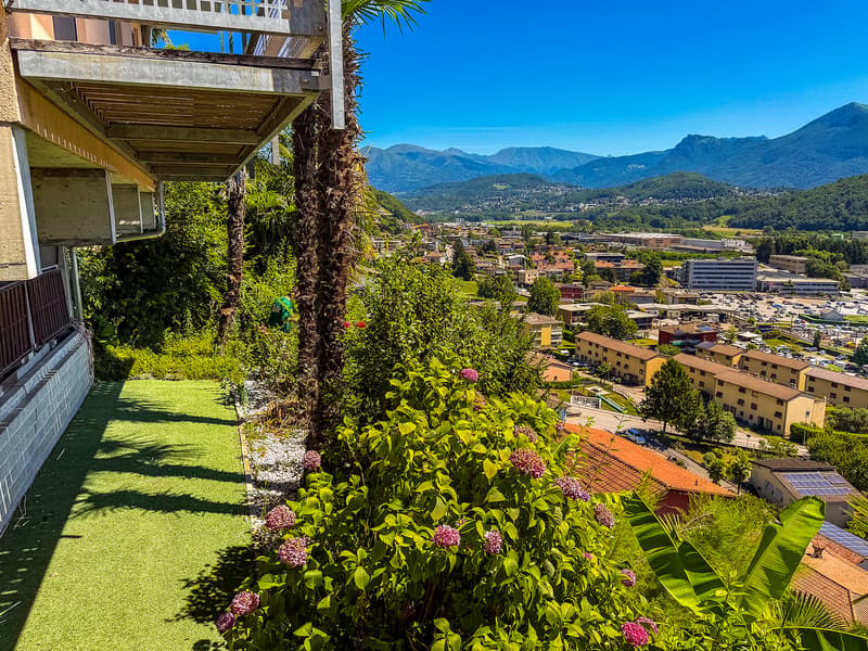 Elegante villa unifamiliare con spettacolare vista aperta sul Lago di Lugano (22)