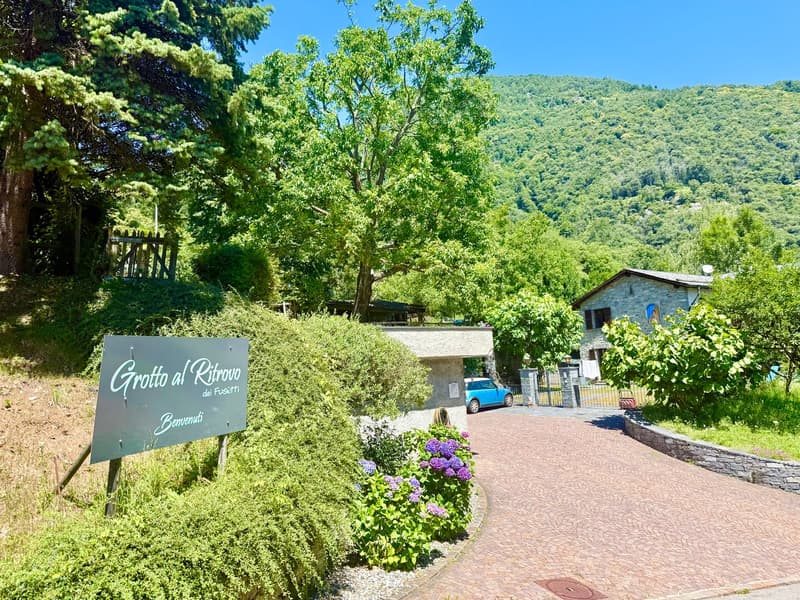Rustico in pietra da riattare / Naturstein-Rustico mit Ausbaupotenzial (16)