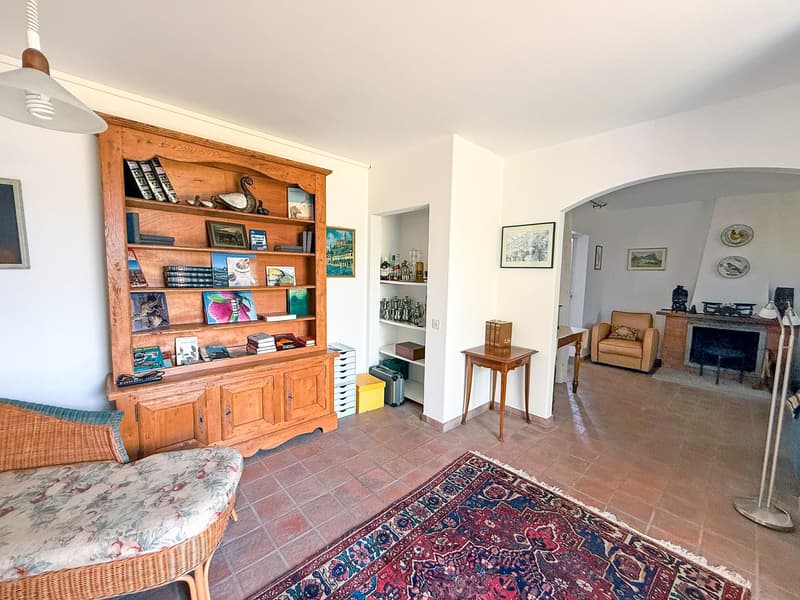 Villa nella natura, con vista panoramica mozzafiato (14)