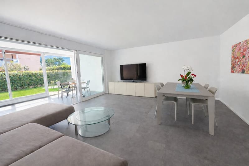 Appartamento 4.5 locali con grande terrazza coperta e giardino privato (10)