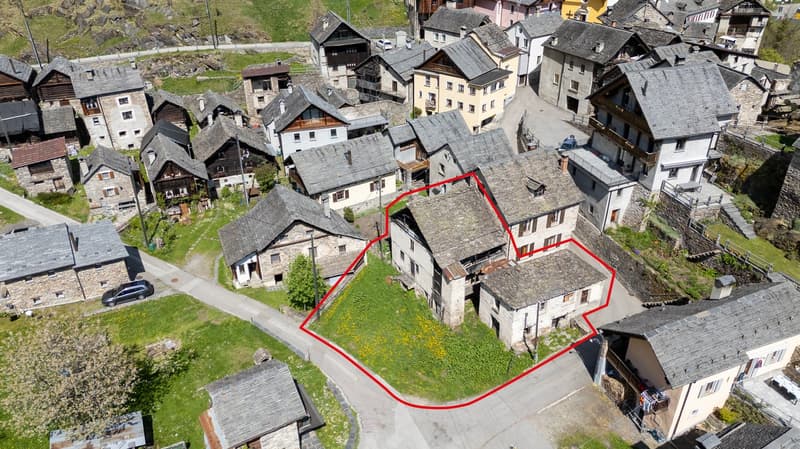 Zweitwonhsitz! Typisches Tessiner Haus mit Rustico zu renovierendes (4)
