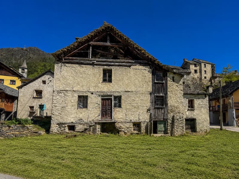Lavizzara-Tal Typisches Tessiner Haus zum Renovieren (3)