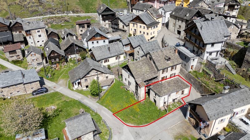Lavizzara-Tal  Zu renovierendes Rustico (10)