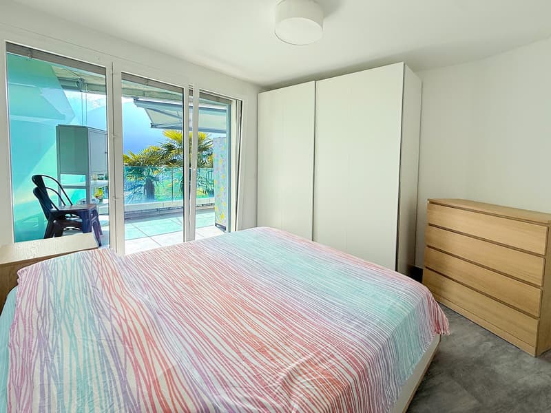 Zweitwohnsitz: Moderne 2,5-Zimmer-Wohnung mit wunderschöner Terrasse und Panoramablick. (10)