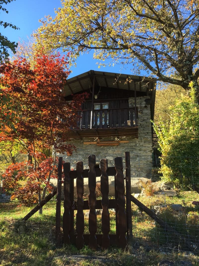 Ein Rückzugsort in den Tessiner Bergen – Rustico mit traumhafter Aussicht (2)
