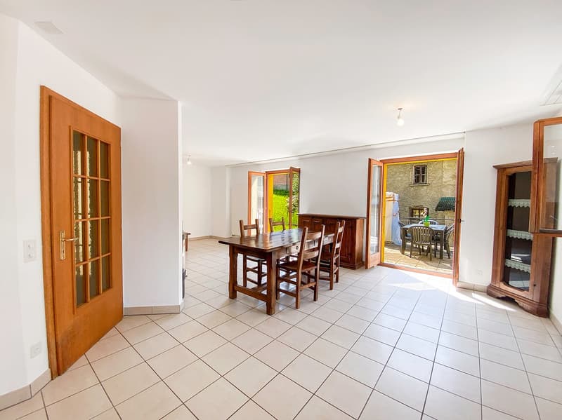 Bleniotal: Einfamilienhaus mit garten und garage (11)