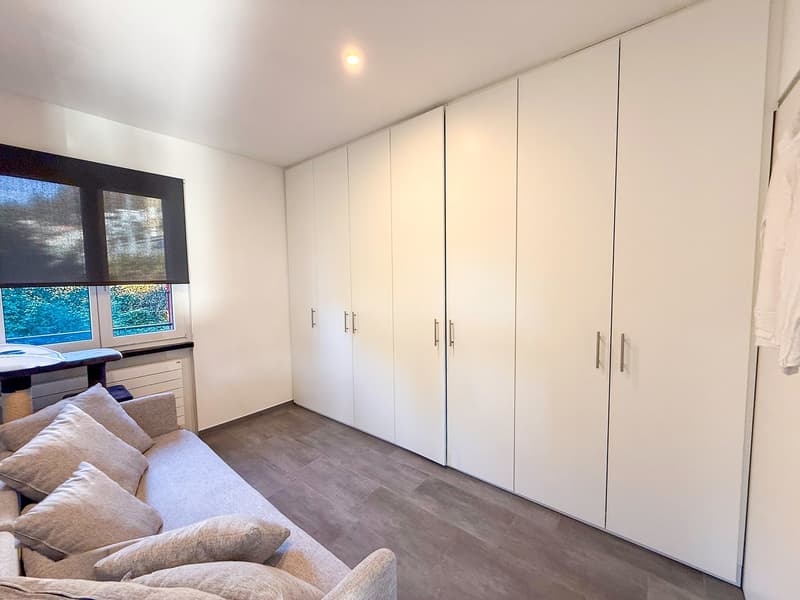 Zweitwohnsitz: 3.5 Zimmer-Wohnung im obersten Stockwerk mit Zugang zur Promenade am Fluss Maggia (15)