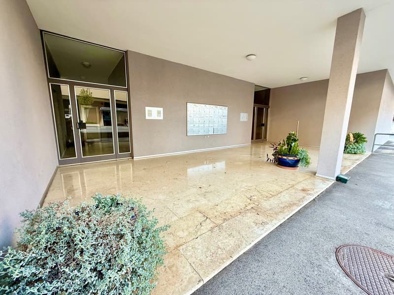 ZWEITWOHNSITZ - moderne 2.5 mit pool - 2.5 con piscina (11)