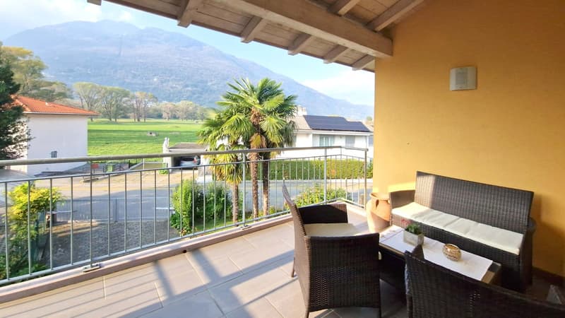 Grande casa 9 locali uni-bifamiliare con giardino, spa e grottino. (6)