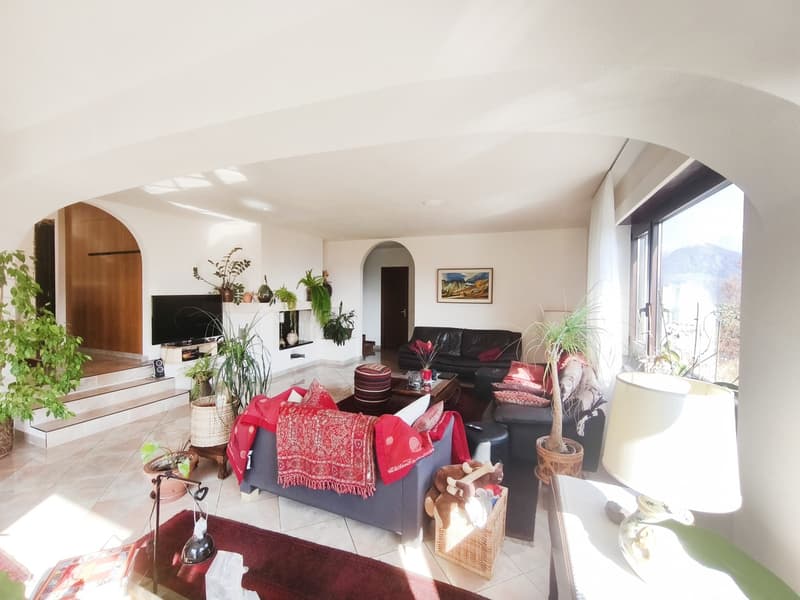 Magnifica villa panoramica 8,5 con ampi spazi e meraviglioso giardino. (3)