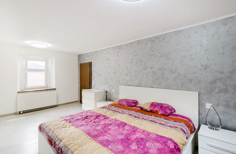 Casa di nucleo con 3,5, 2,5, studio indipendente, giardino e balconi. (4)