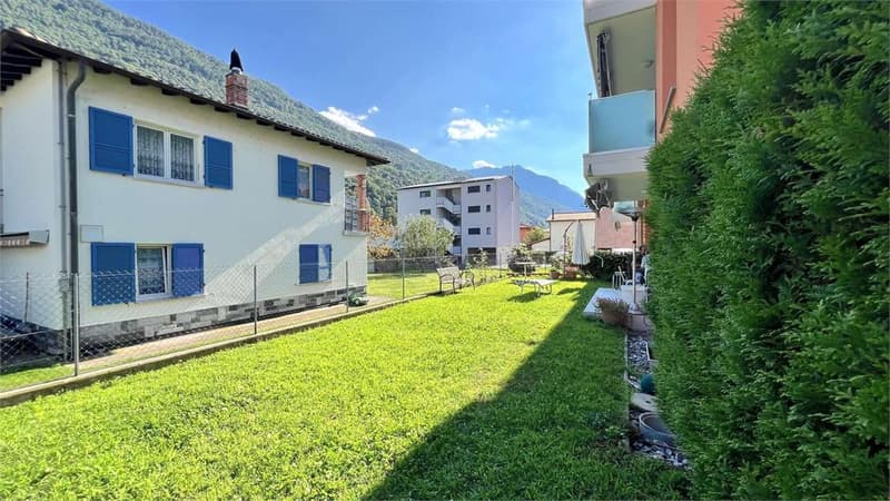 Bellissimo 4,5 in medio-alto standing con giardino privato a Cadenazzo (10)