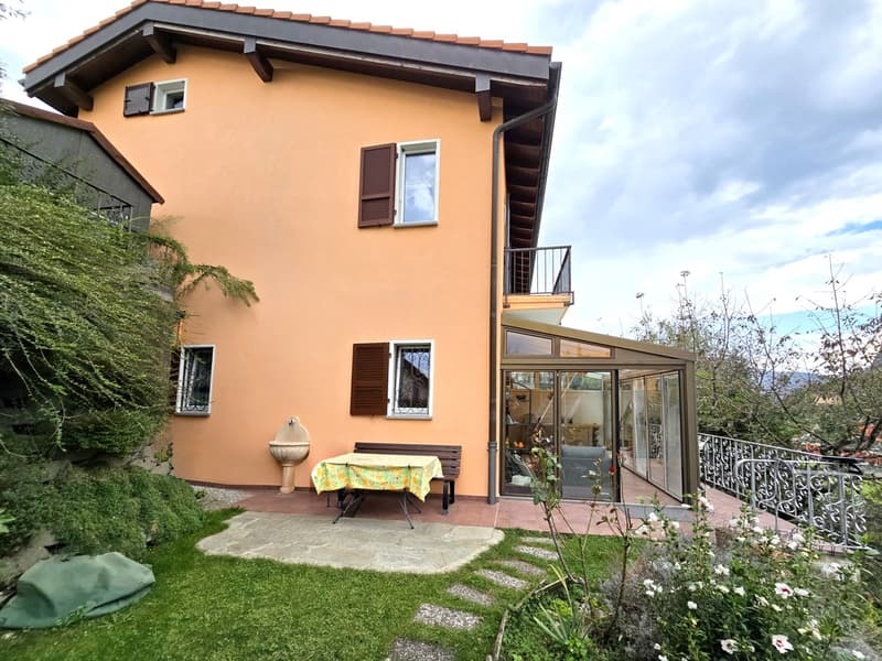 Bellissima casa a schiera di testa 3,5 con giardino e due terrazze. (2)