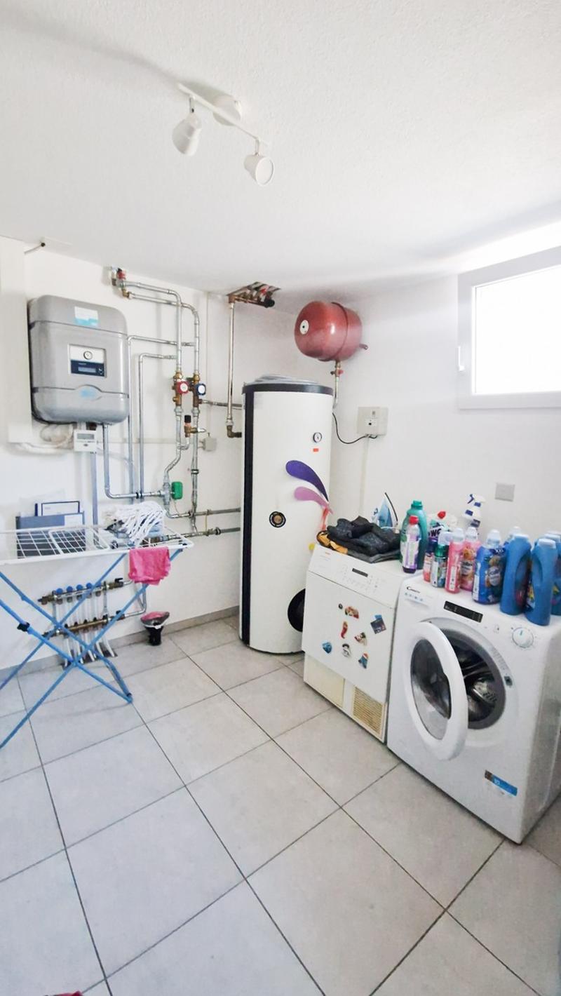 Moderna casa indipendente 6,5 con giardino con vasca idromassaggio (12)