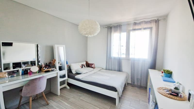 Moderna casa indipendente 6,5 con giardino con vasca idromassaggio (7)