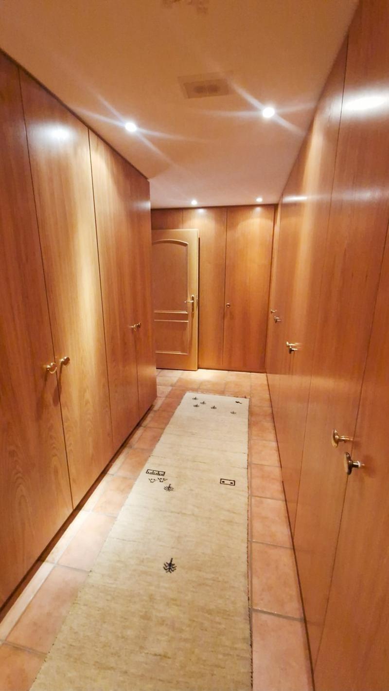 Bellissima casa 5,5 con meravigliosa zona giorno e grande giardino. (12)