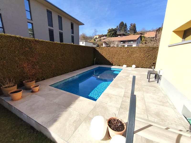 Meravigliosa casa 6,5 locali con giardino con piscina controcorrente (3)