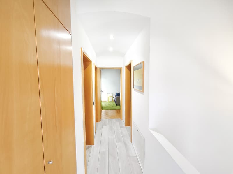 Meravigliosa casa 6,5 locali con giardino con piscina controcorrente (7)