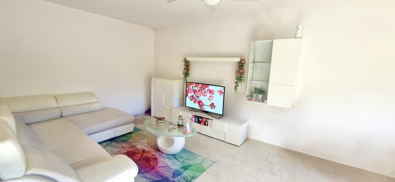 Moderno ampio 4,5 ristrutturato con terrazzo coperto e balcone. (2)