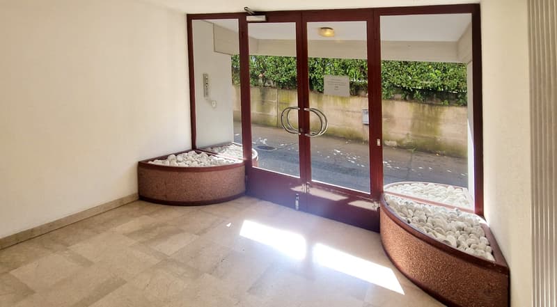 Moderno ampio 4,5 ristrutturato con terrazzo coperto e balcone. (10)