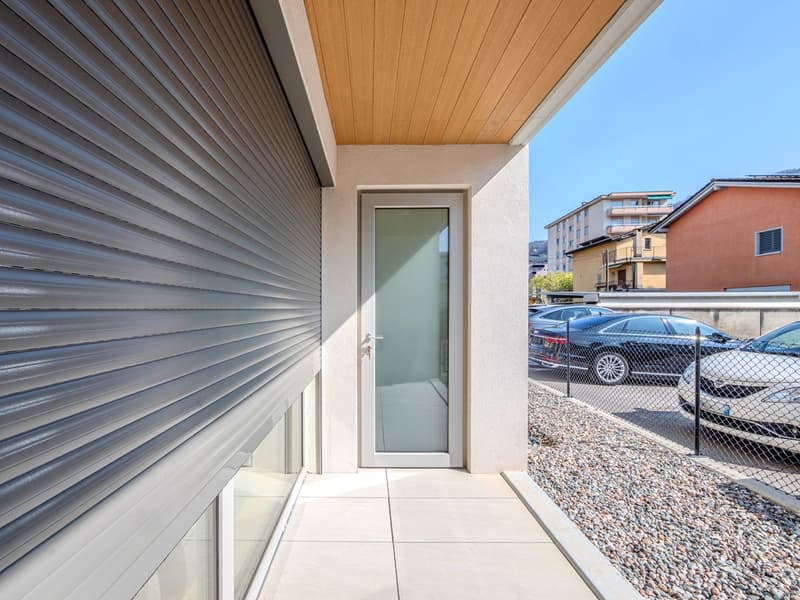 Nuovissimo appartamento 2.5 locali con giardino privato e portico (11)