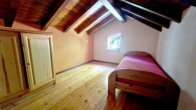 Casa ticinese 5,5 nella pace della natura con meraviglioso panorama. (12)