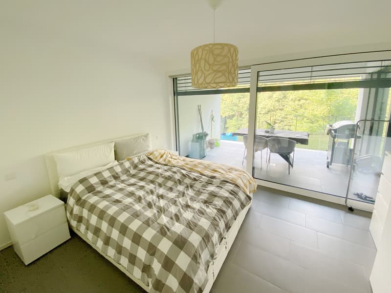 Recentissimo 2,5 nella natura con giardino privato e terrazza coperta. (8)