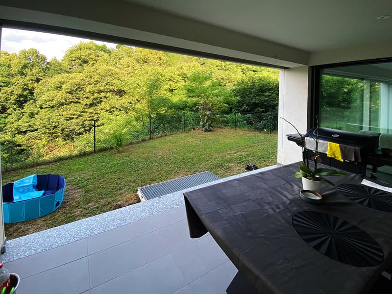 Recentissimo 2,5 nella natura con giardino privato e terrazza coperta. (5)