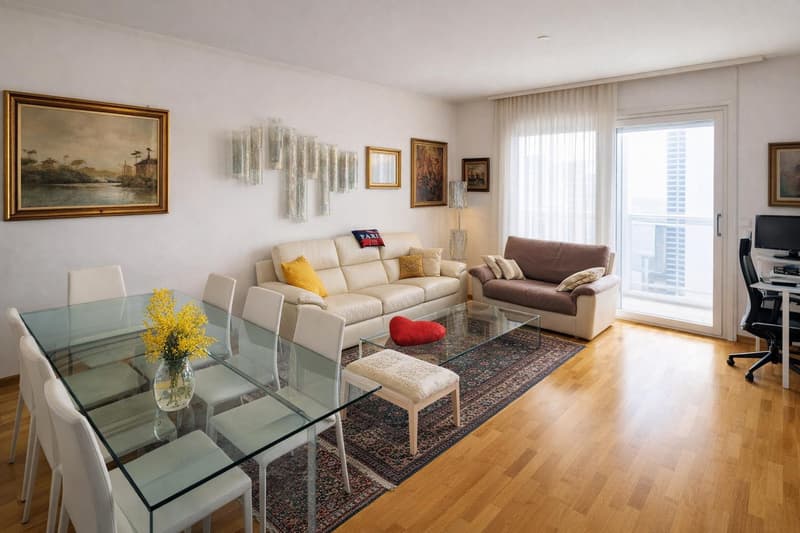 Raffinato 3,5 locali con terrazza coperta e finiture di pregio. (4)